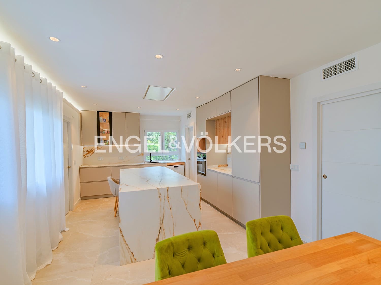 7 soveværelse Villa til salg i San Juan de Alicante / Sant Joan d'Alacant med swimmingpool garage - € 1.550.000 (Ref: 9161432)