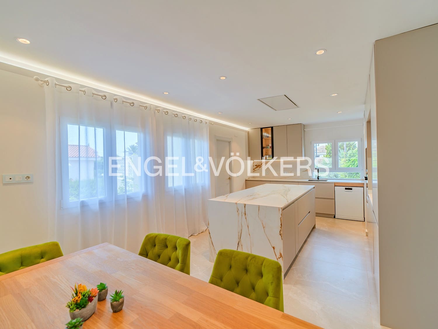 7 soveværelse Villa til salg i San Juan de Alicante / Sant Joan d'Alacant med swimmingpool garage - € 1.550.000 (Ref: 9161432)