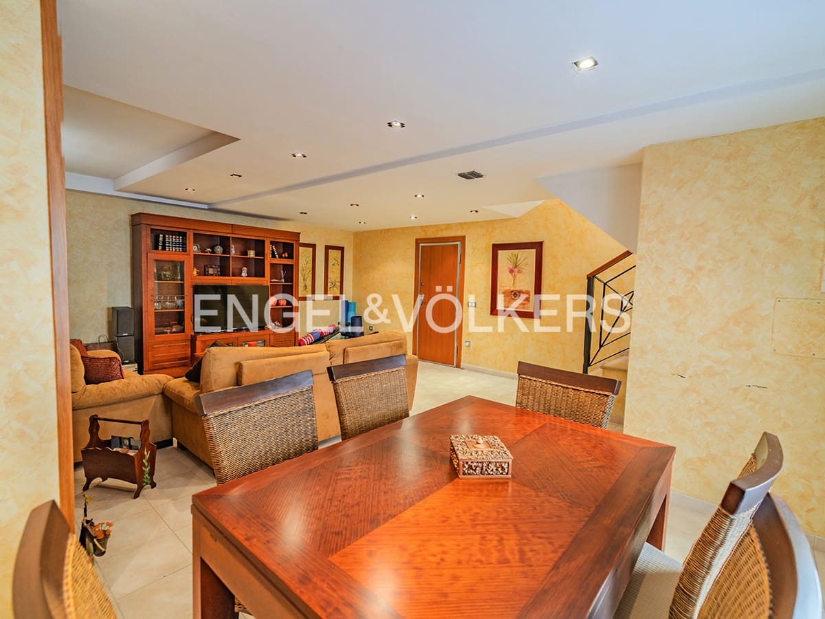 4 soveværelse Villa til salg i San Juan de Alicante / Sant Joan d'Alacant med swimmingpool garage - € 995.000 (Ref: 9180382)