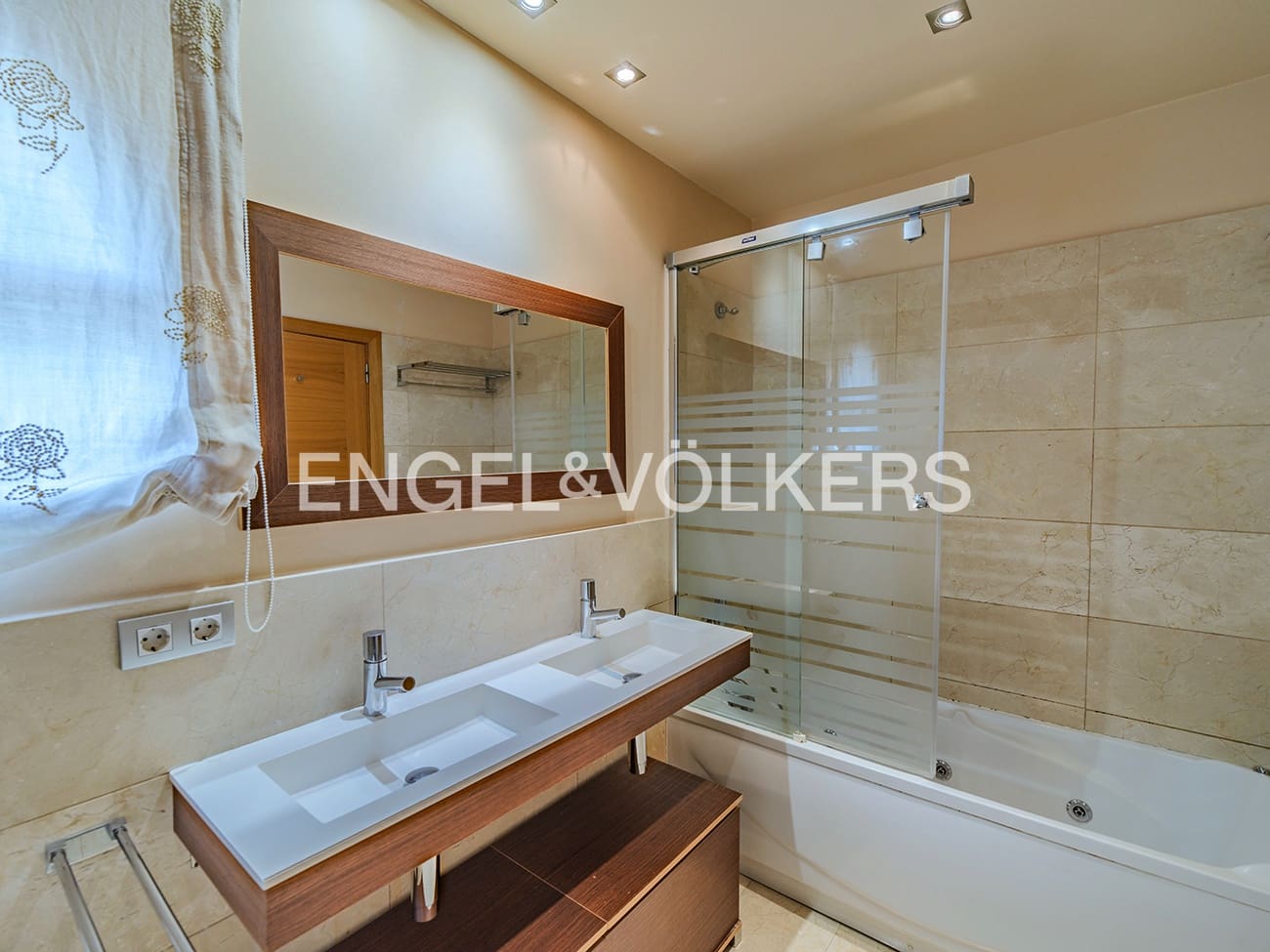 4 soveværelse Villa til salg i San Juan de Alicante / Sant Joan d'Alacant med swimmingpool garage - € 995.000 (Ref: 9180382)