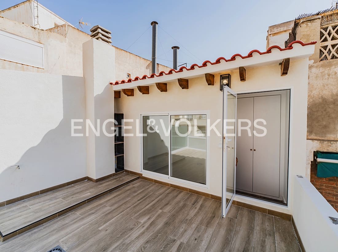 2 soveværelse Penthouse til salg i Alicante by - € 399.000 (Ref: 9183991)