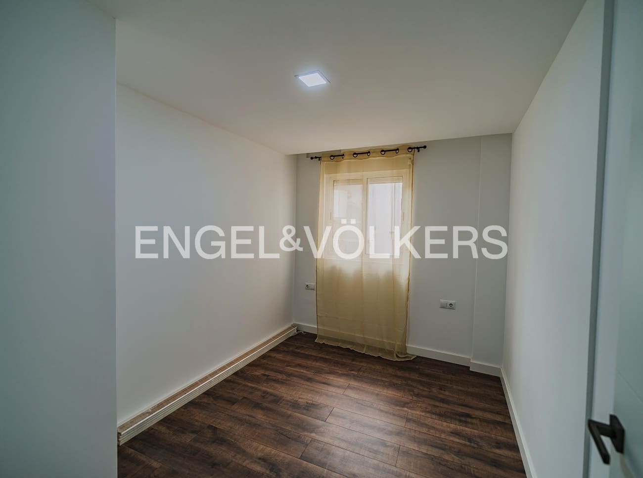 2 soveværelse Penthouse til salg i Alicante by - € 399.000 (Ref: 9183991)