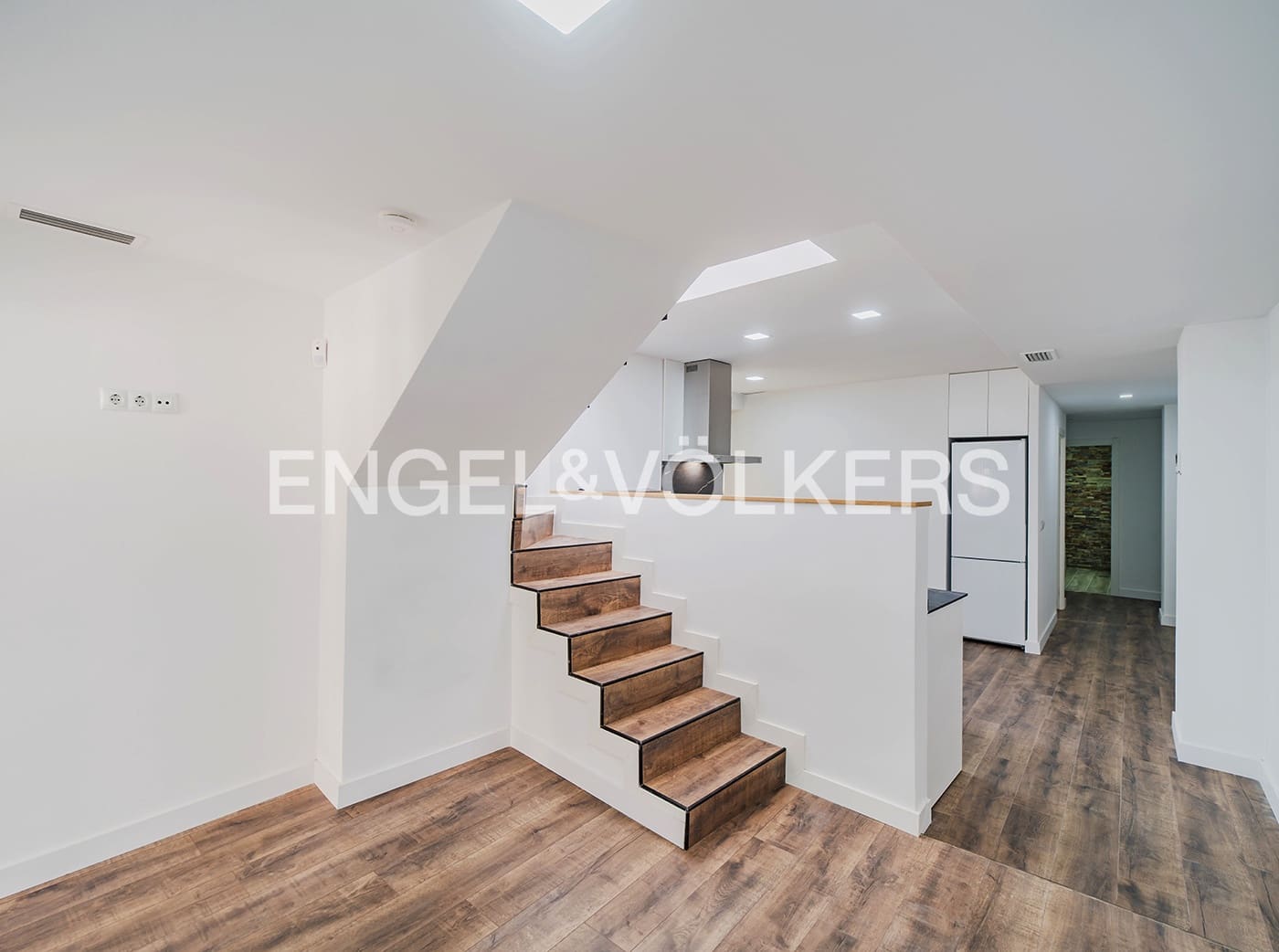 2 soveværelse Penthouse til salg i Alicante by - € 399.000 (Ref: 9183991)