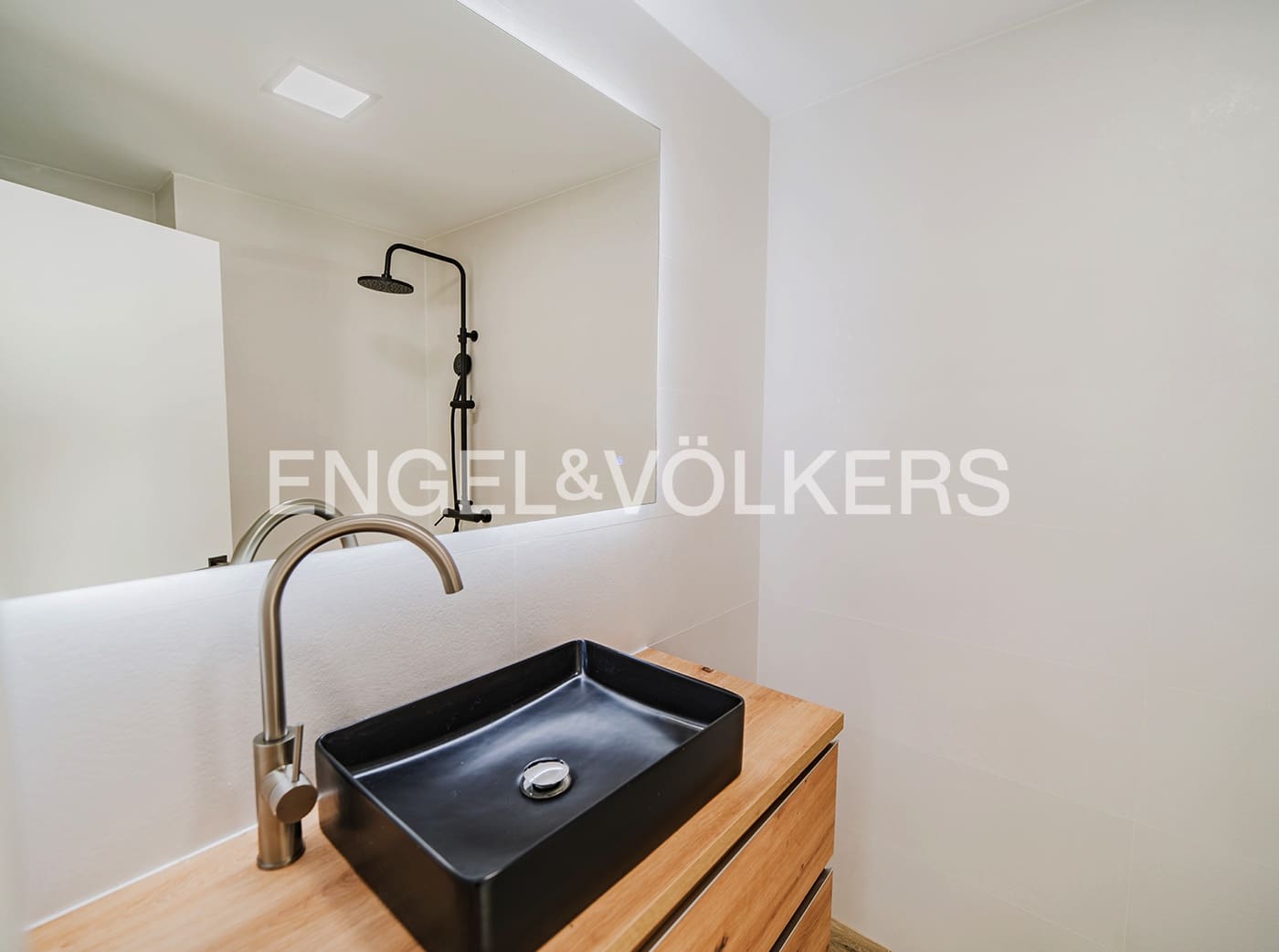 2 soveværelse Penthouse til salg i Alicante by - € 399.000 (Ref: 9183991)