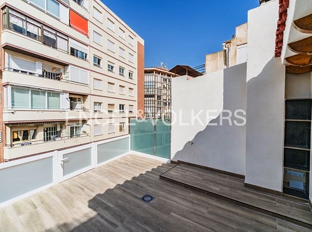2 soveværelse Penthouse til salg i Barrio del Centro, Alicante by - € 399.000 (Ref: 9183991)