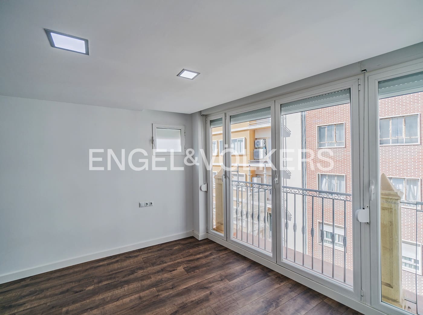 2 soveværelse Penthouse til salg i Alicante by - € 399.000 (Ref: 9183991)