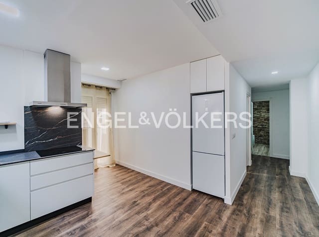 2 soveværelse Penthouse til salg i Barrio del Centro, Alicante by - € 399.000 (Ref: 9183991)