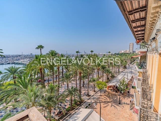 3 soveværelse Lejlighed til salg i Casco Antiguo - Sant Cruz - Ayuntamiento, Alicante by - € 1.100.000 (Ref: 9187389)