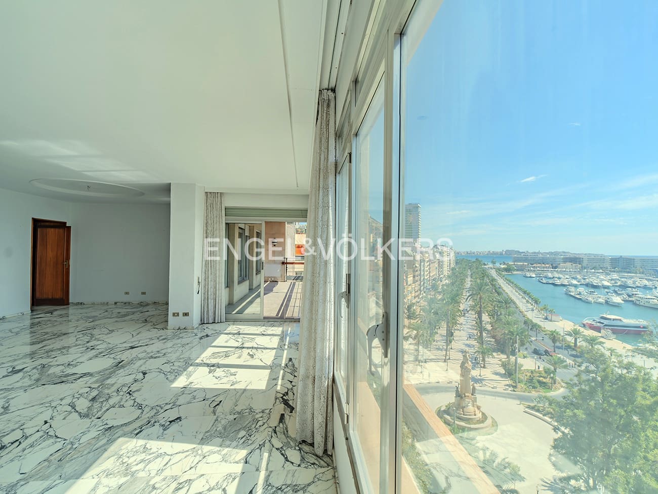 5 quarto Apartamento para venda em Alicante cidade - 1 600 000 € (Ref: 9211497)