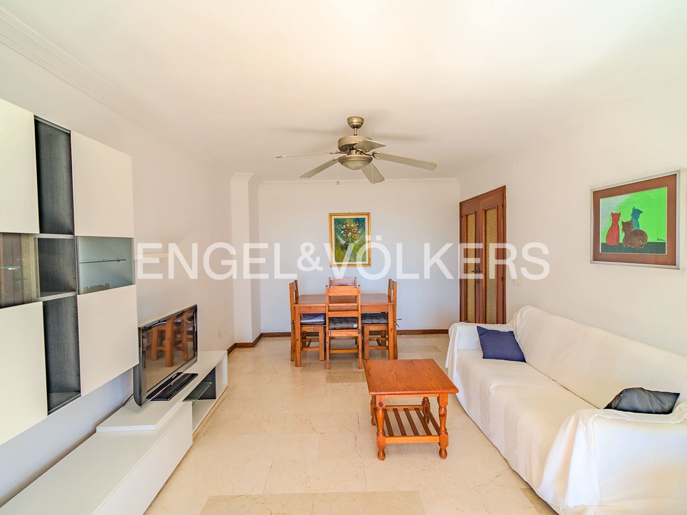 2 soverom Leilighet til salgs i Alicante by med svømmebasseng garasje - € 480 000 (Ref: 9215734)