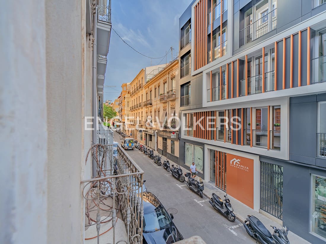 8 makuuhuone Asunto myytävänä paikassa Alicante kaupunki - 999 000 € (Ref: 9216051)