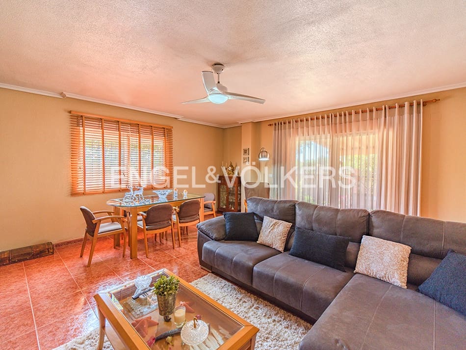 3 soveværelse Villa til salg i Muchamiel / Mutxamel med swimmingpool garage - € 469.000 (Ref: 9216345)