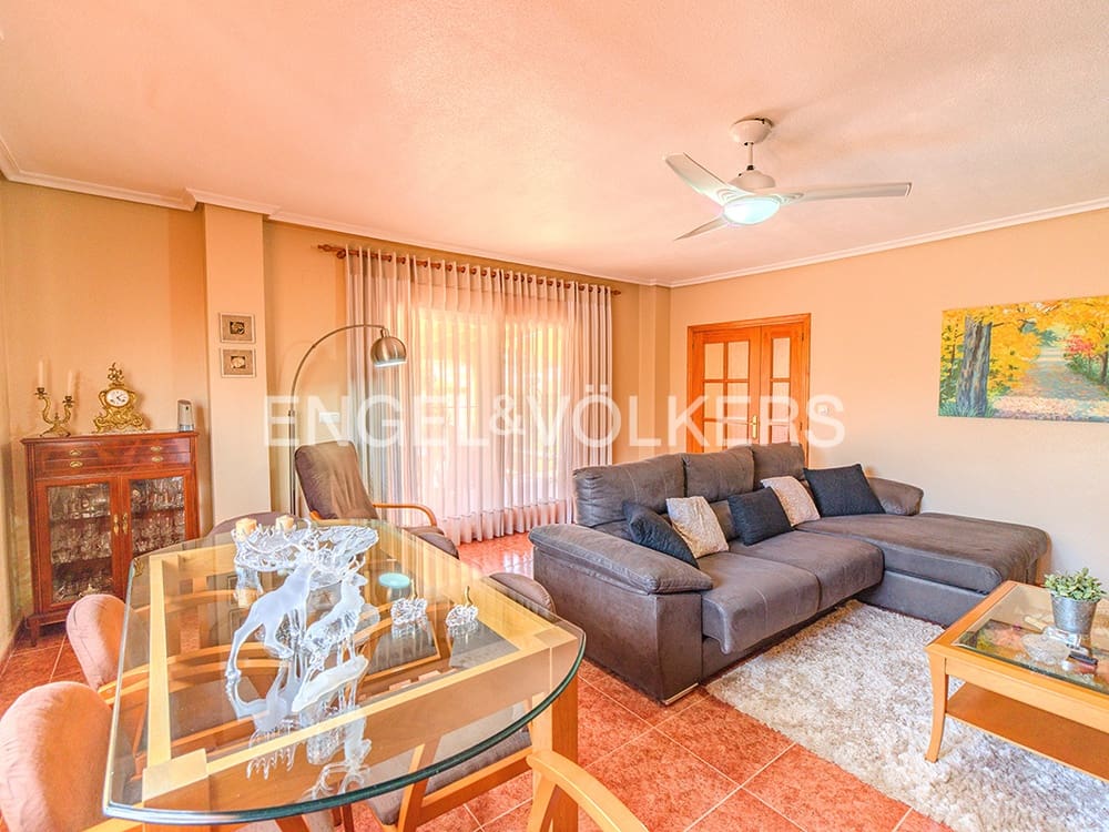 3 soveværelse Villa til salg i Muchamiel / Mutxamel med swimmingpool garage - € 469.000 (Ref: 9216345)