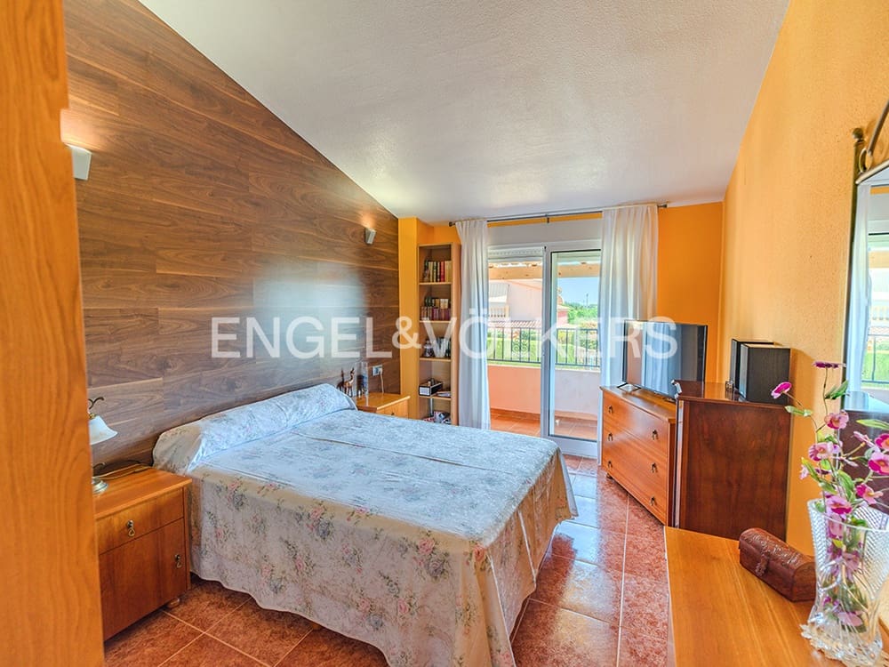 3 soveværelse Villa til salg i Muchamiel / Mutxamel med swimmingpool garage - € 469.000 (Ref: 9216345)