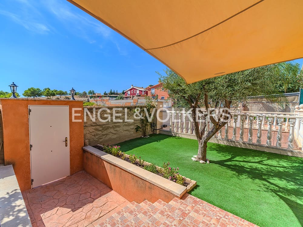 3 soveværelse Villa til salg i Muchamiel / Mutxamel med swimmingpool garage - € 469.000 (Ref: 9216345)