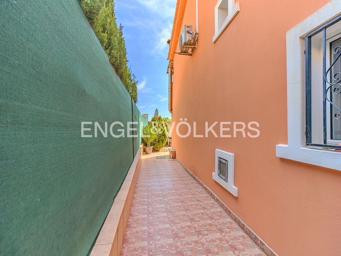 3 soveværelse Villa til salg i Muchamiel / Mutxamel med swimmingpool garage - € 469.000 (Ref: 9216345)