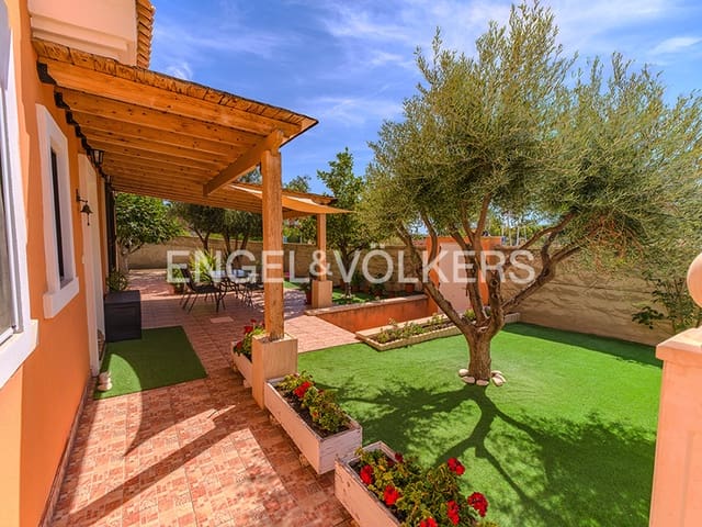 3 bedroom Villa for sale in Muchamiel / Mutxamel with pool garage - € 469,000 (Ref: 9216345)