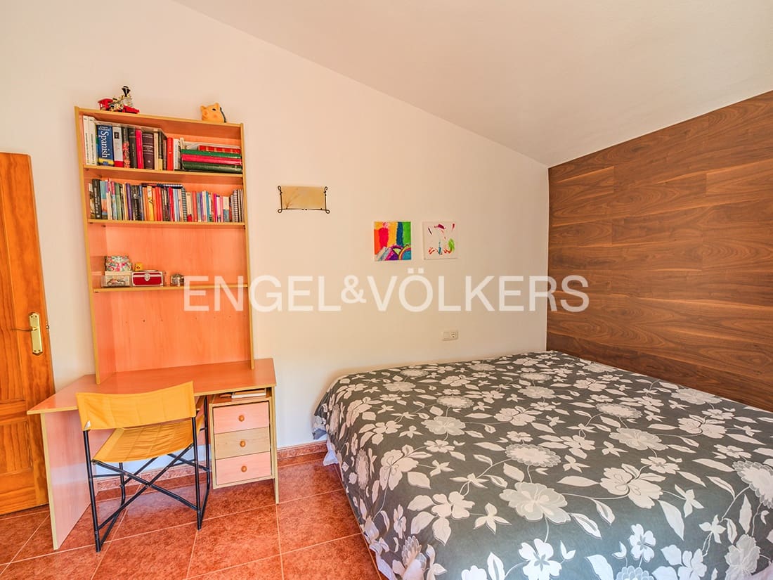 3 soveværelse Villa til salg i Muchamiel / Mutxamel med swimmingpool garage - € 469.000 (Ref: 9216345)