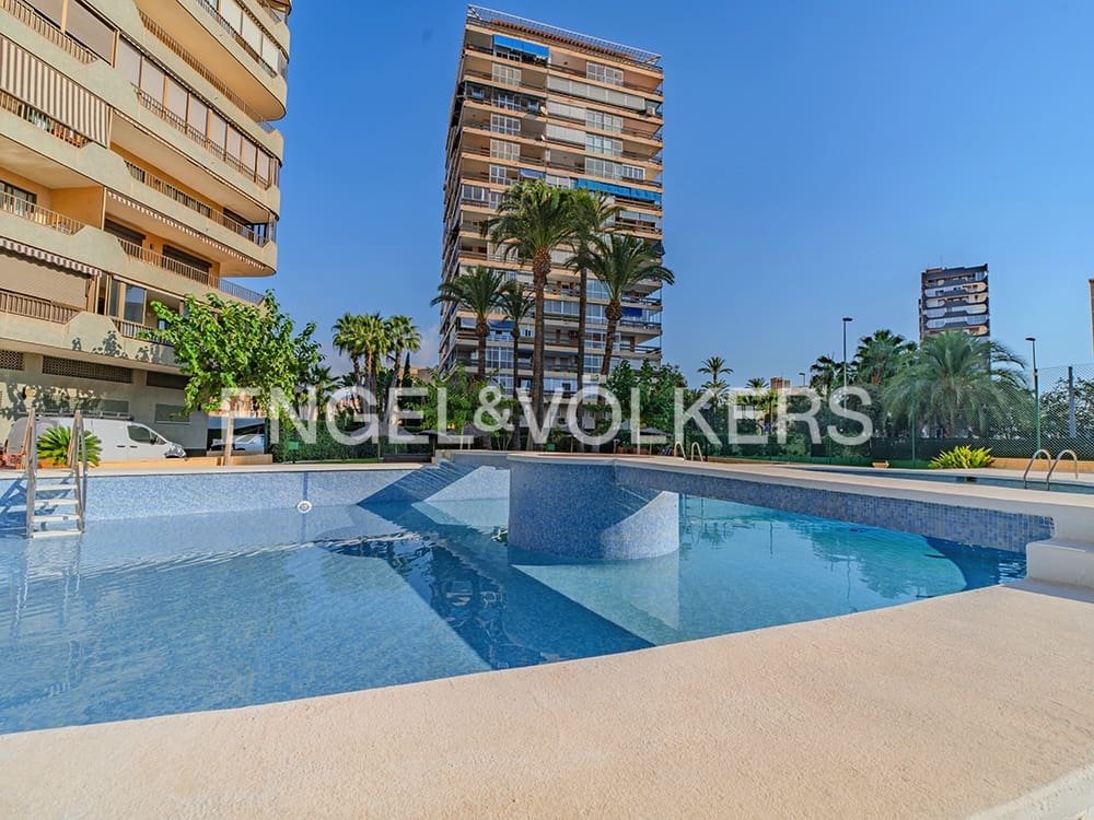 2 chambre Appartement à vendre à Alicante ville avec piscine garage - 420 000 € (Ref: 9271704)