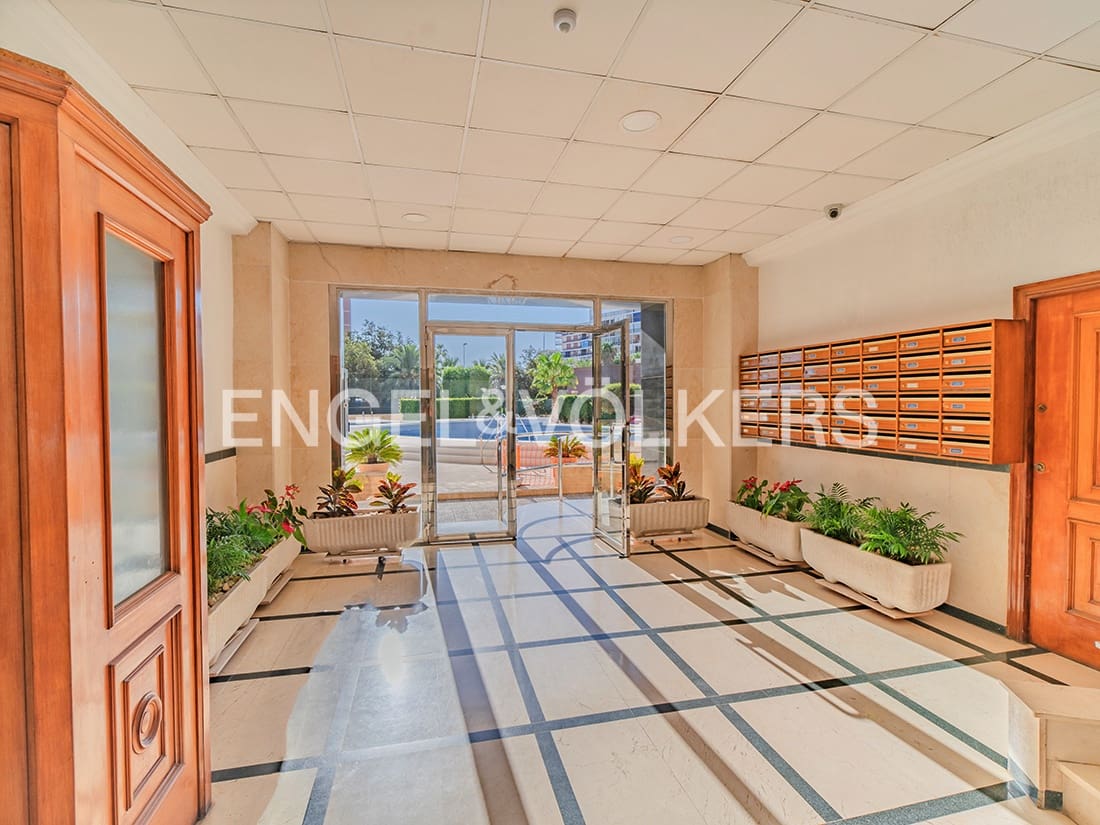 2 chambre Appartement à vendre à Alicante ville avec piscine garage - 420 000 € (Ref: 9271704)