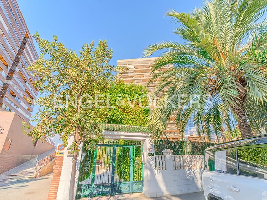 2 chambre Appartement à vendre à Alicante ville avec piscine garage - 420 000 € (Ref: 9271704)