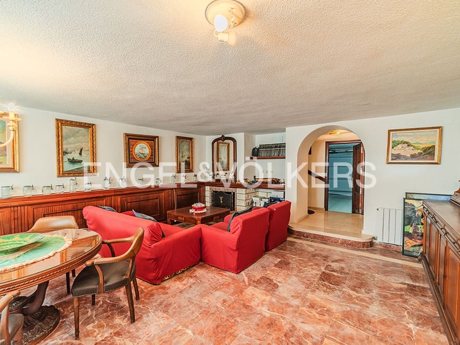 4 soverom Bungalow til salgs i Alicante by med svømmebasseng garasje - € 850 000 (Ref: 9274649)