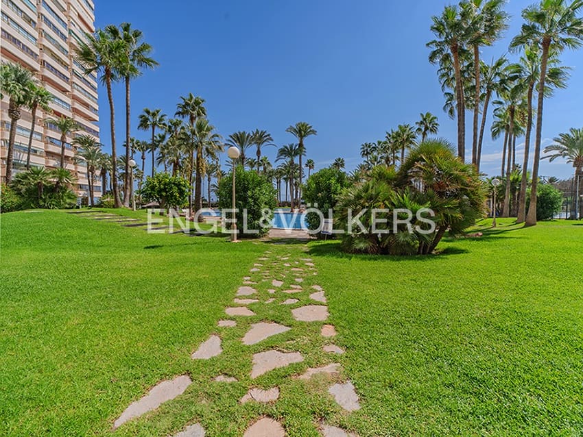 4 soveværelse Lejlighed til salg i El Campello med swimmingpool garage - € 1.350.000 (Ref: 9274721)