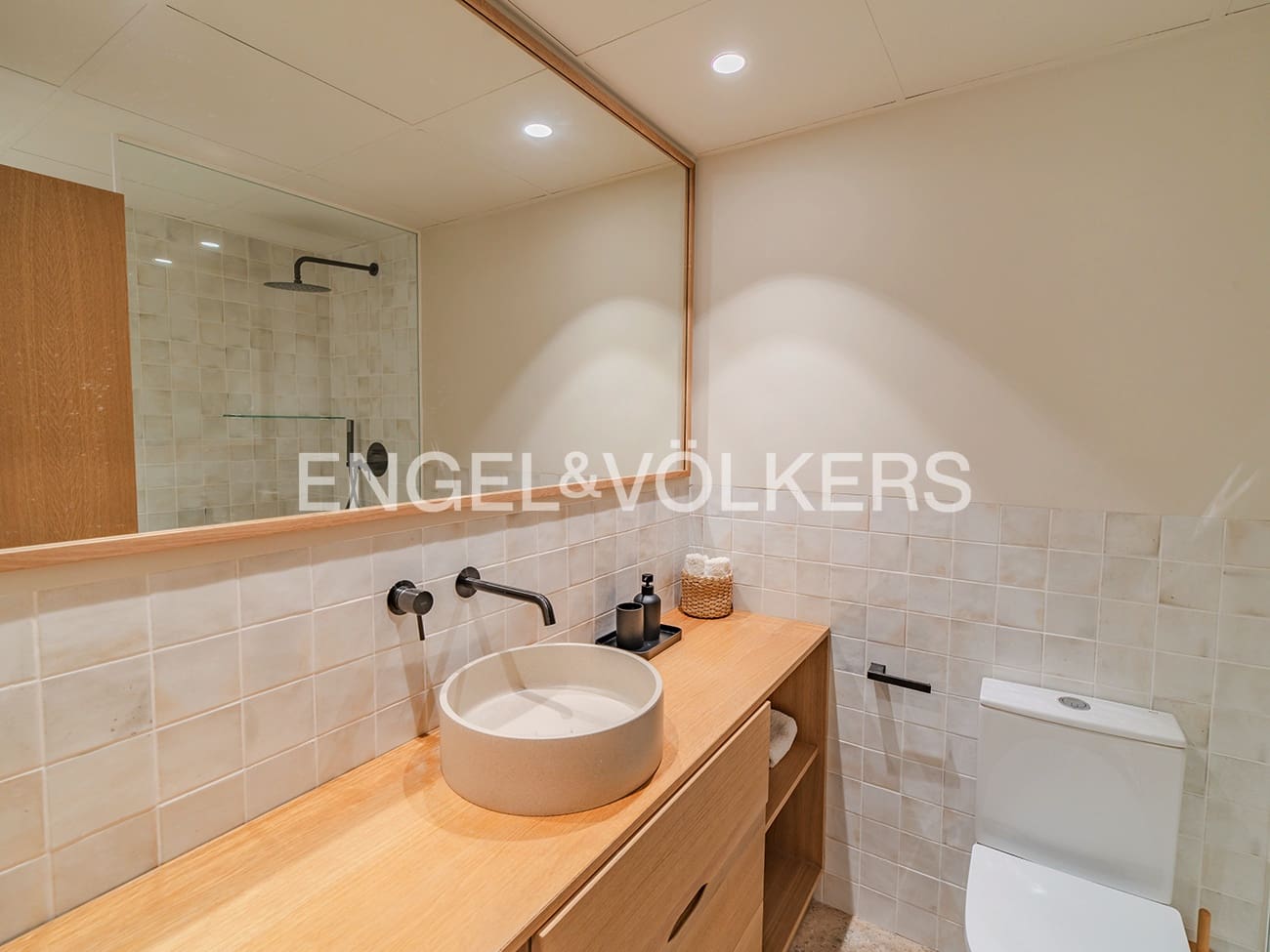 Bungalow for sale in El Campello with pool garage - € 1,025,000 (Ref: 9296308)