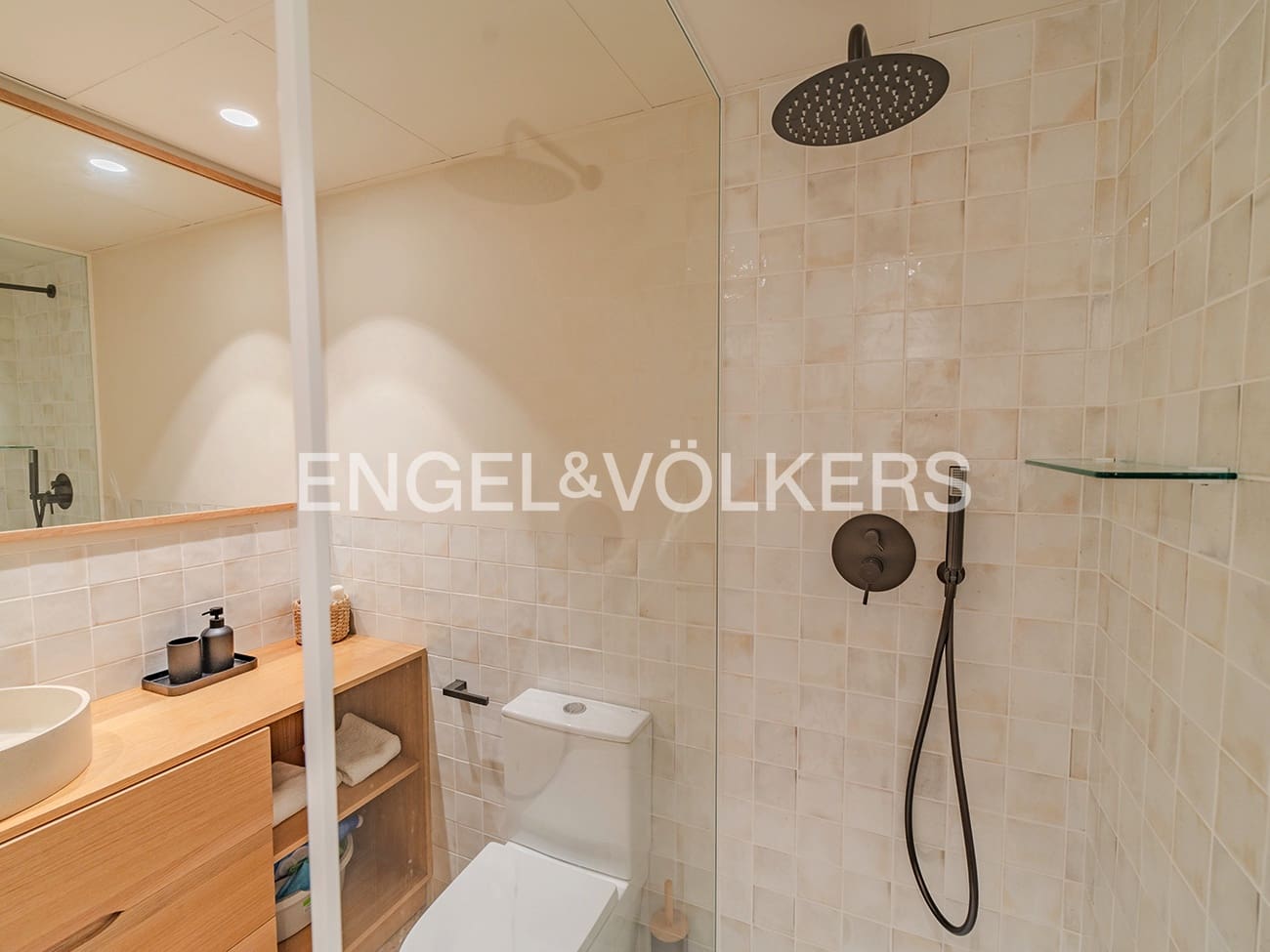 Bungalow for sale in El Campello with pool garage - € 1,025,000 (Ref: 9296308)