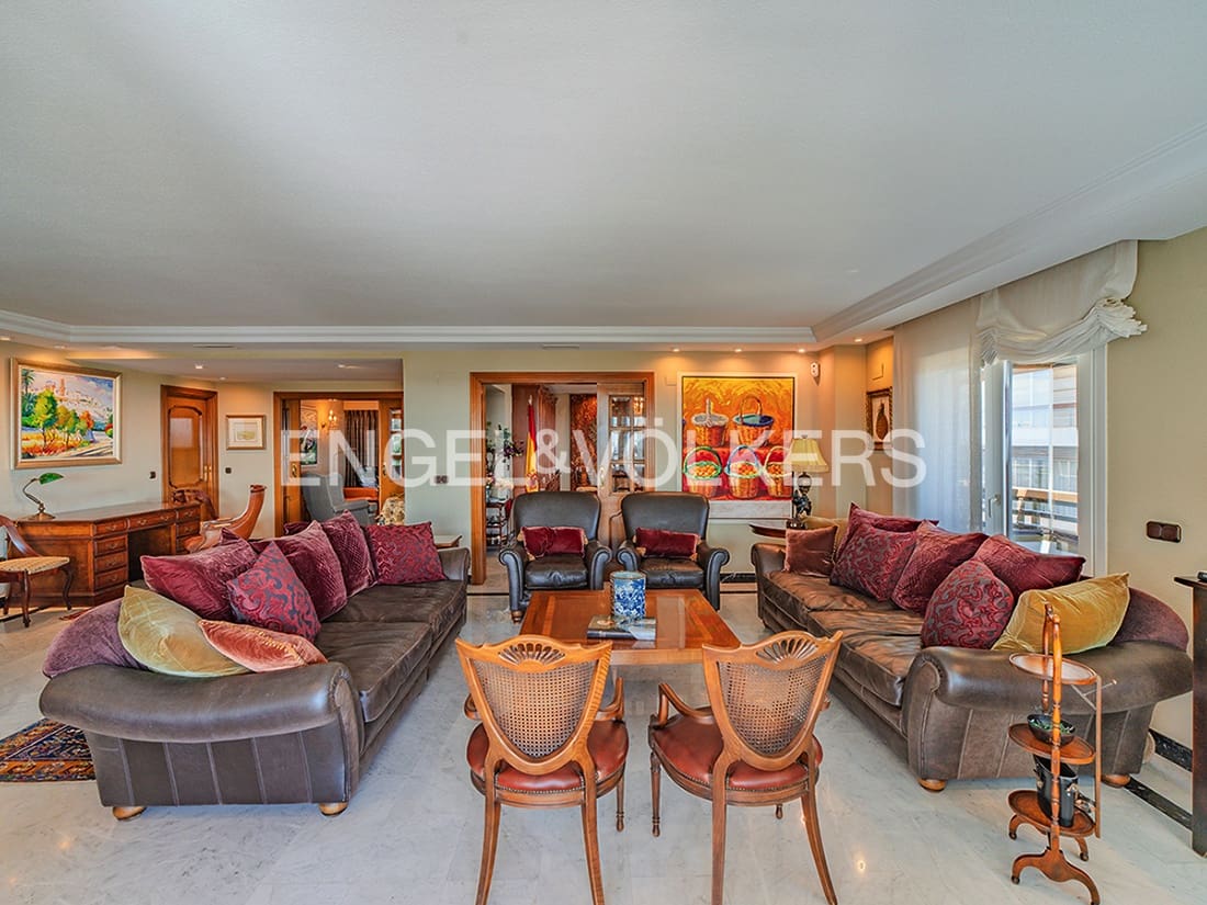 6 sypialnia Mieszkanie na sprzedaż w Miasto Alicante / Alacant z garażem - 1 900 000 € (Ref: 9311435)