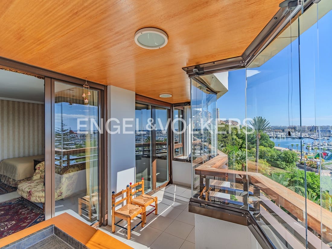 6 sypialnia Mieszkanie na sprzedaż w Miasto Alicante / Alacant z garażem - 1 900 000 € (Ref: 9311435)