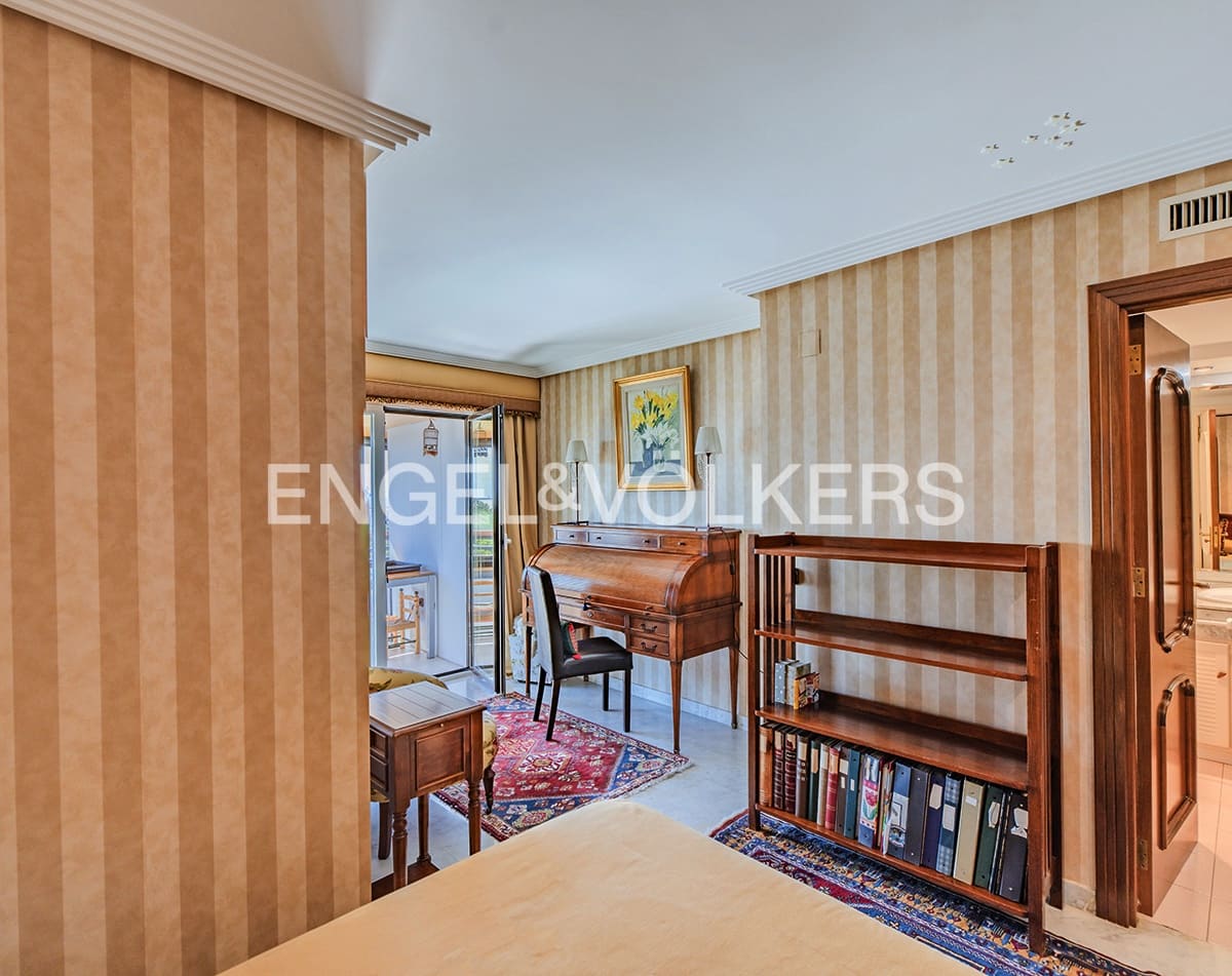 6 sypialnia Mieszkanie na sprzedaż w Miasto Alicante / Alacant z garażem - 1 900 000 € (Ref: 9311435)