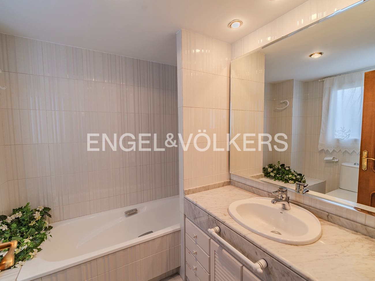 6 sypialnia Mieszkanie na sprzedaż w Miasto Alicante / Alacant z garażem - 1 900 000 € (Ref: 9311435)