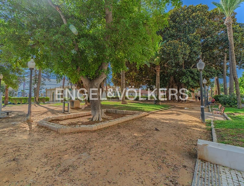 6 sypialnia Mieszkanie na sprzedaż w Miasto Alicante / Alacant z garażem - 1 900 000 € (Ref: 9311435)