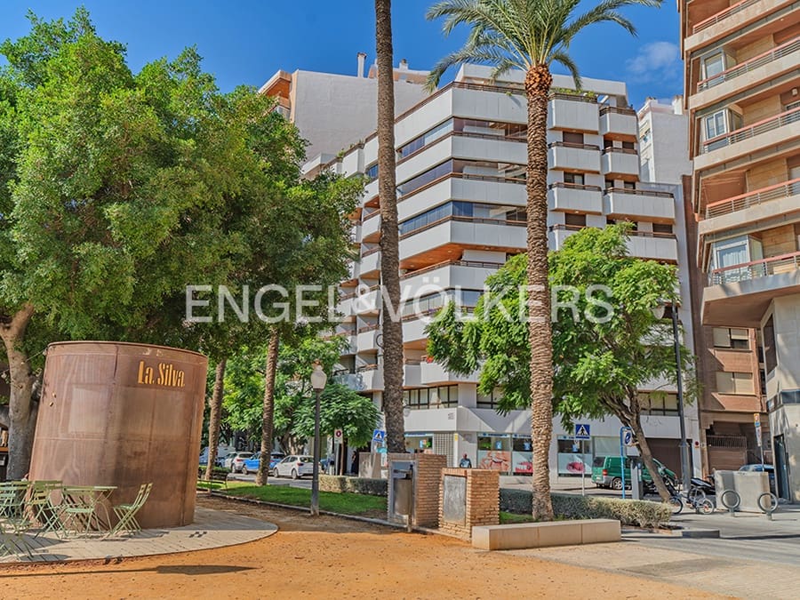 6 sypialnia Mieszkanie na sprzedaż w Miasto Alicante / Alacant z garażem - 1 900 000 € (Ref: 9311435)