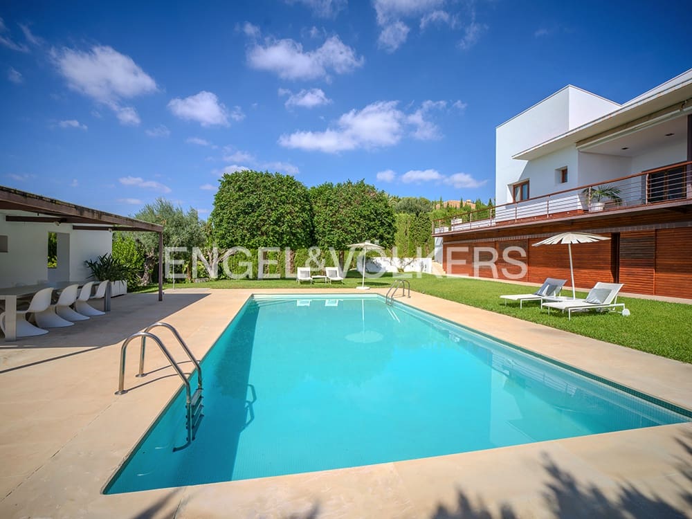 Villa til salg i Elche / Elx med swimmingpool garage - € 1.200.000 (Ref: 9314243)