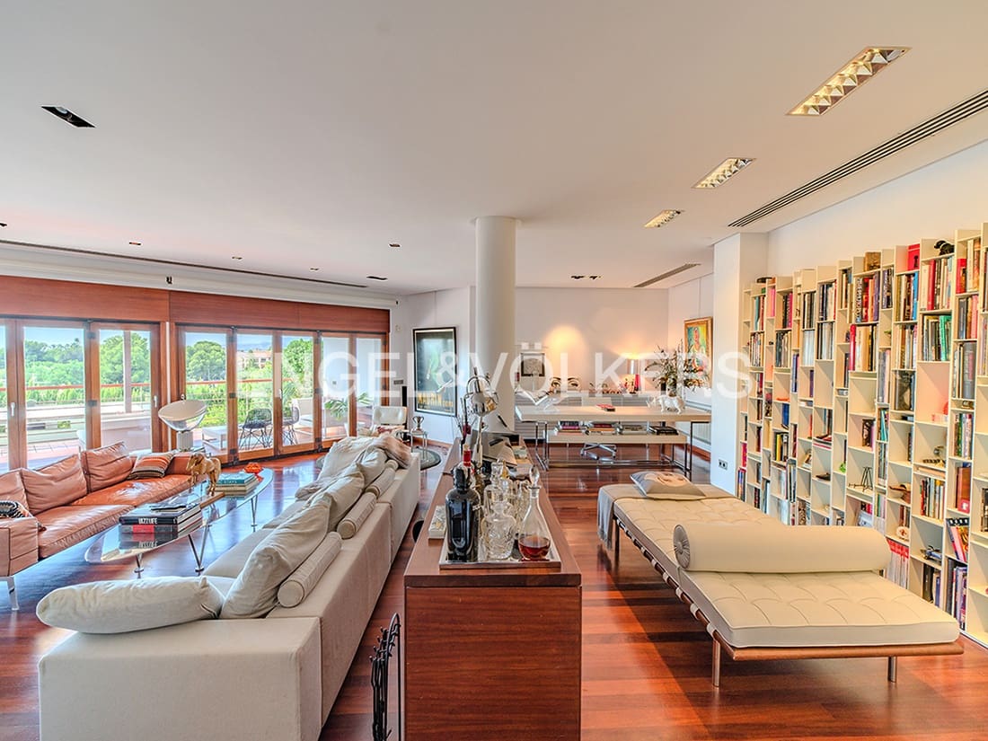 Villa til salg i Elche / Elx med swimmingpool garage - € 1.200.000 (Ref: 9314243)