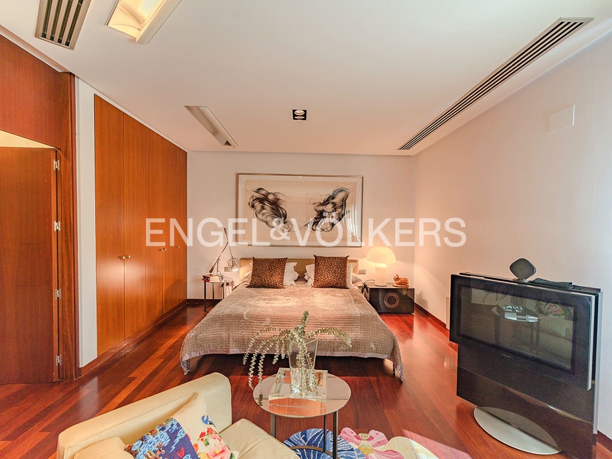 Villa til salg i Elche / Elx med swimmingpool garage - € 1.200.000 (Ref: 9314243)