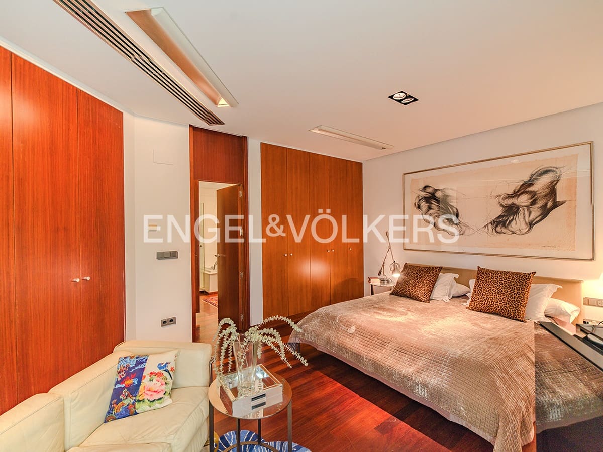 Villa til salg i Elche / Elx med swimmingpool garage - € 1.200.000 (Ref: 9314243)