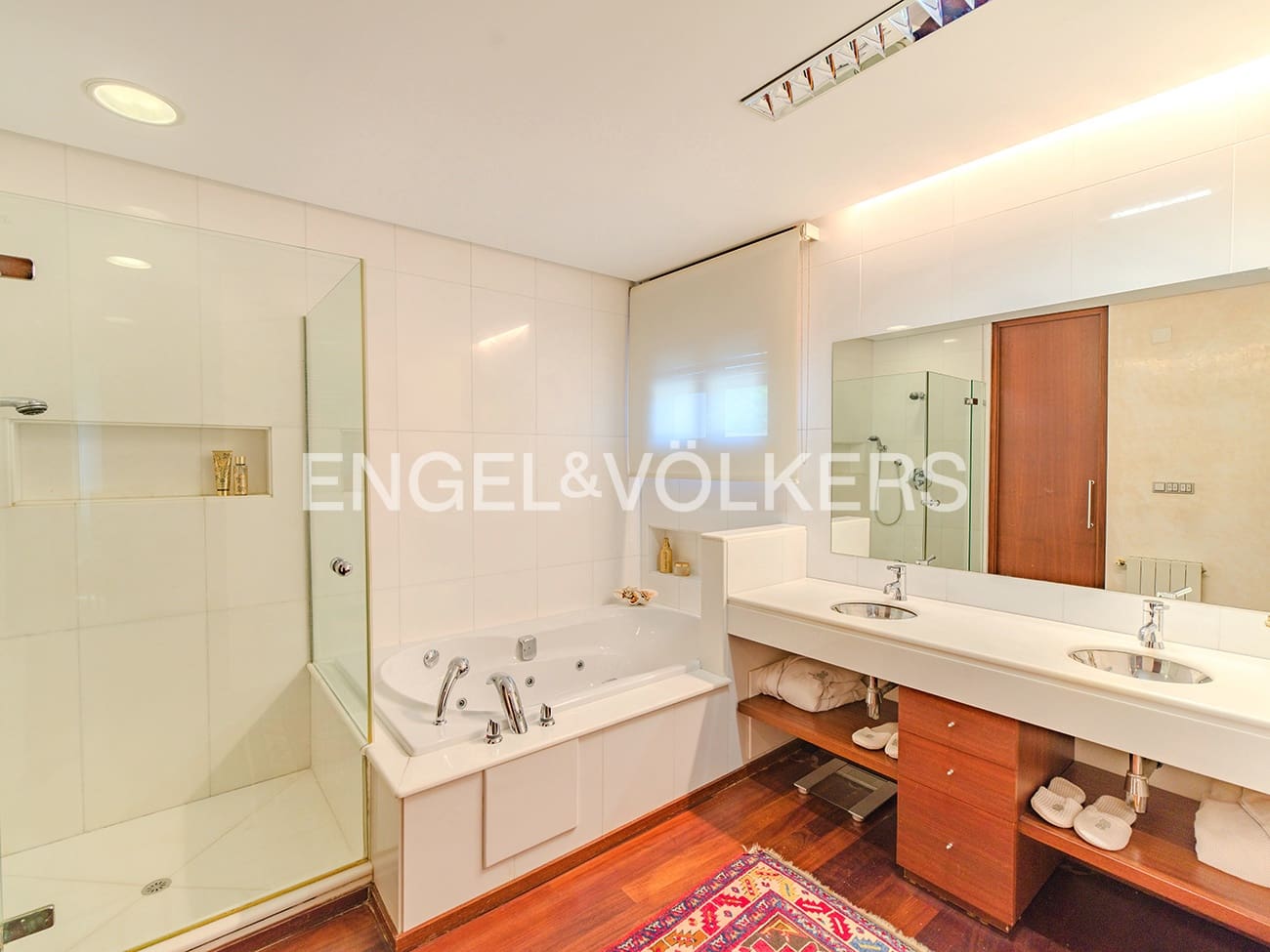 Villa til salg i Elche / Elx med swimmingpool garage - € 1.200.000 (Ref: 9314243)