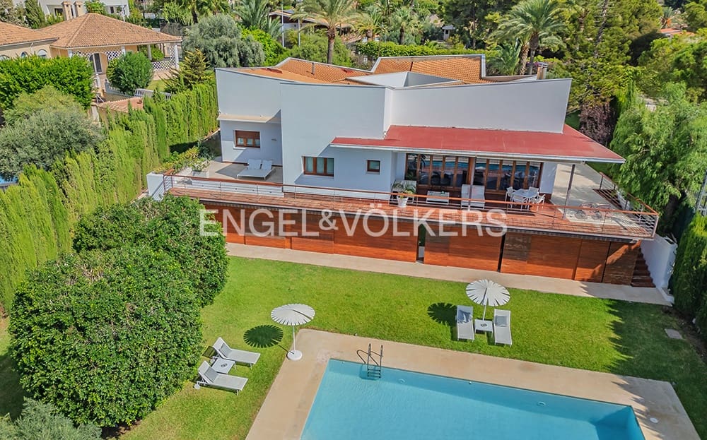 Villa til salg i Elche / Elx med swimmingpool garage - € 1.200.000 (Ref: 9314243)