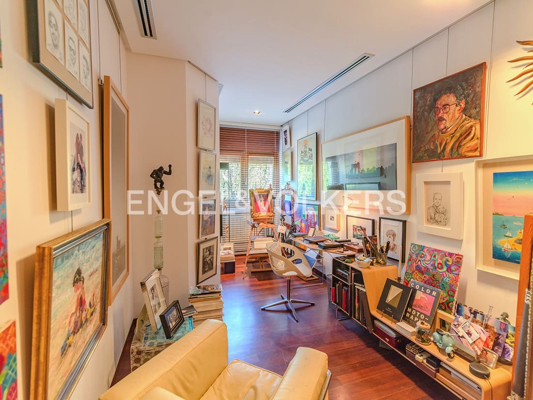 Villa til salg i Elche / Elx med swimmingpool garage - € 1.200.000 (Ref: 9314243)