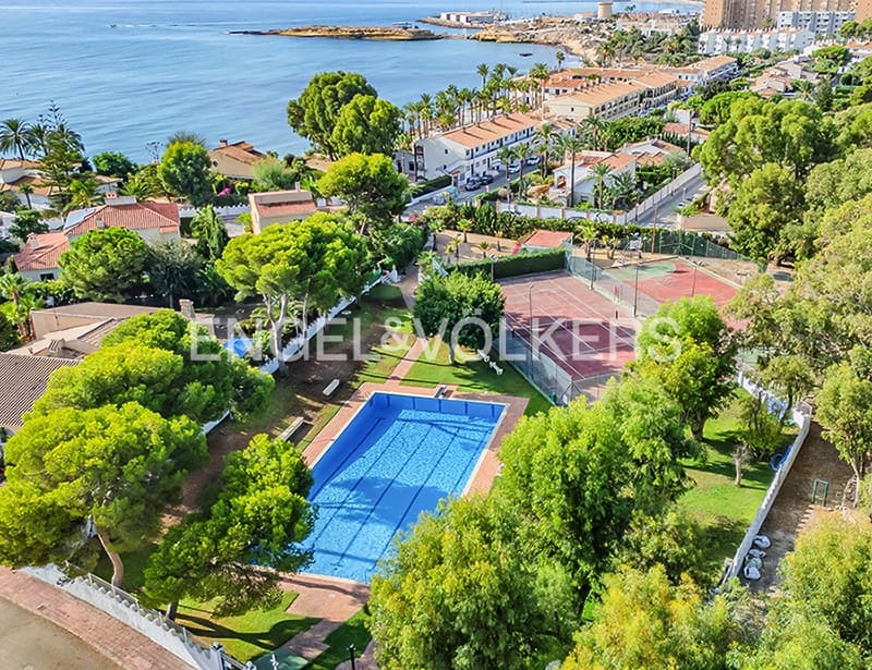 4 bedroom Villa for sale in El Campello with pool garage - € 1,250,000 (Ref: 9314445)