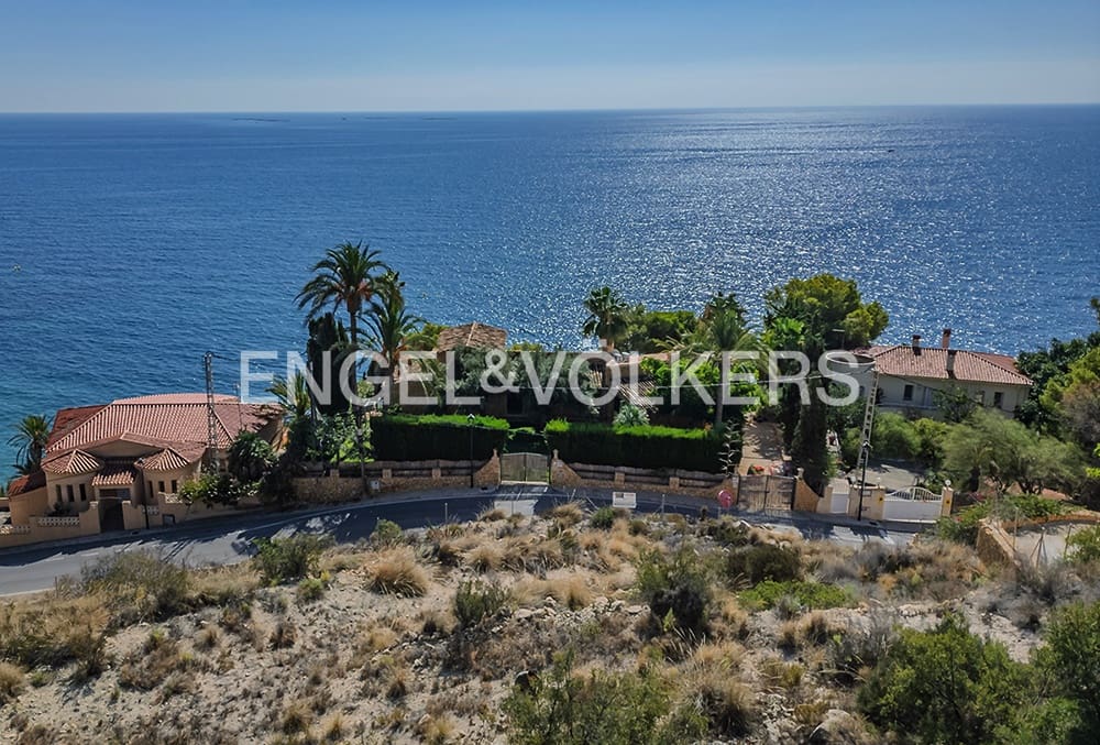 Grunde uden byggetilladelser til salg i El Campello - € 395.000 (Ref: 9325204)