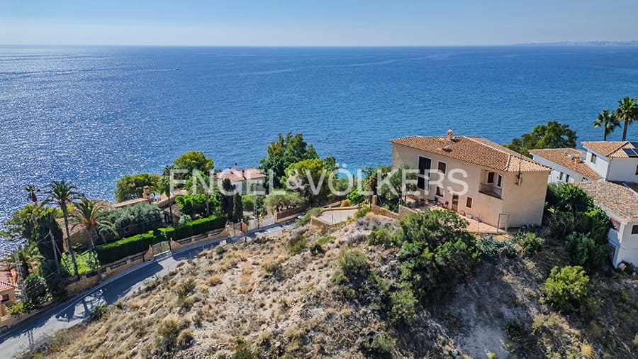 Grunde uden byggetilladelser til salg i El Campello - € 395.000 (Ref: 9325204)
