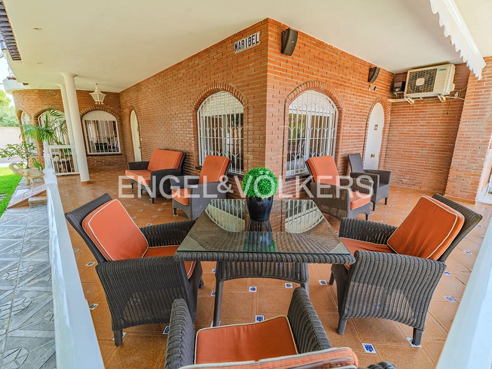 3 bedroom Villa for sale in Muchamiel / Mutxamel with pool garage - € 630,000 (Ref: 9325413)