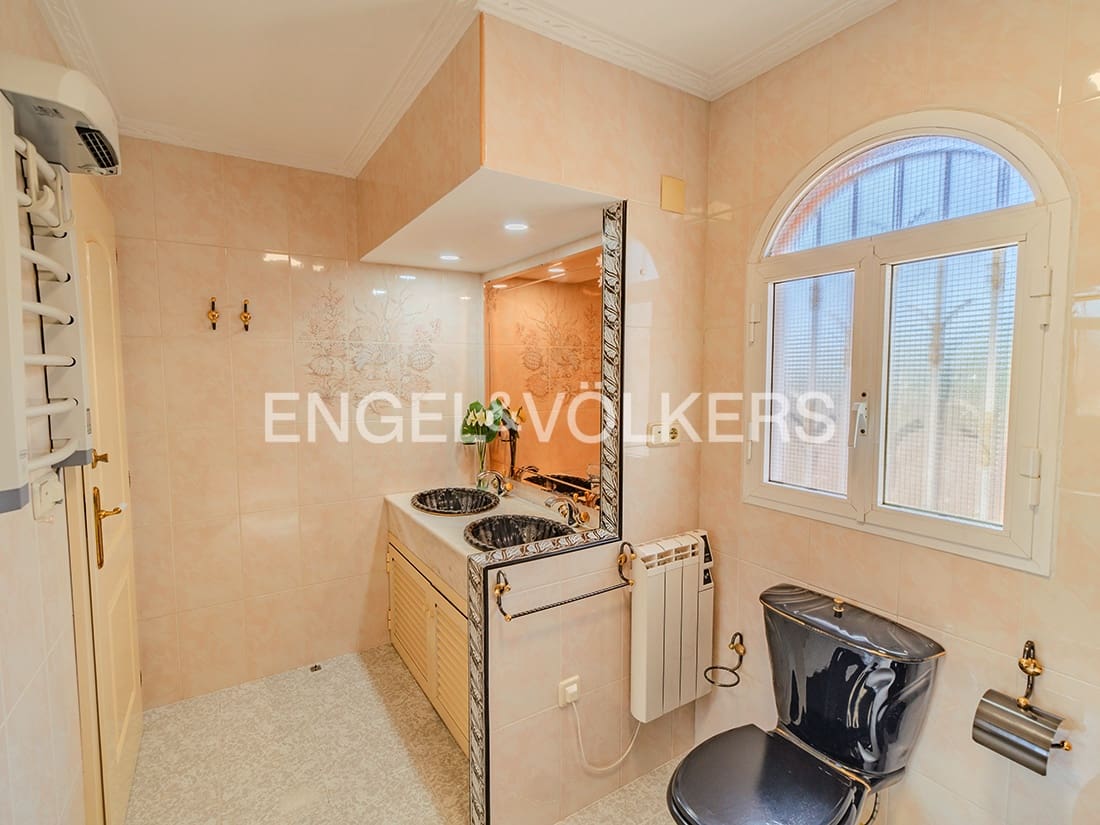 3 bedroom Villa for sale in Muchamiel / Mutxamel with pool garage - € 630,000 (Ref: 9325413)