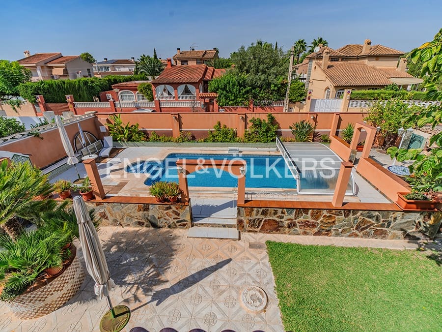 3 bedroom Villa for sale in Muchamiel / Mutxamel with pool garage - € 630,000 (Ref: 9325413)