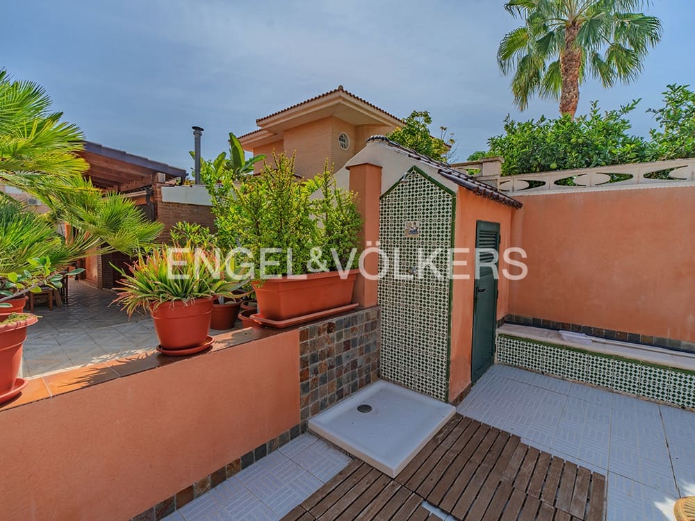 3 bedroom Villa for sale in Muchamiel / Mutxamel with pool garage - € 630,000 (Ref: 9325413)