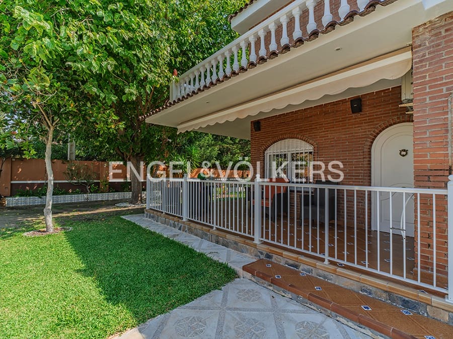 3 bedroom Villa for sale in Muchamiel / Mutxamel with pool garage - € 630,000 (Ref: 9325413)